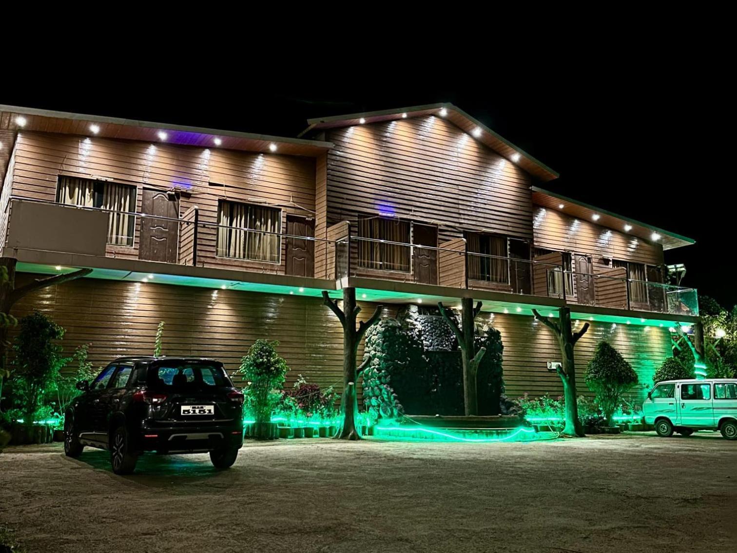 Hollywood Palace Resort Panchgani Exterior photo
