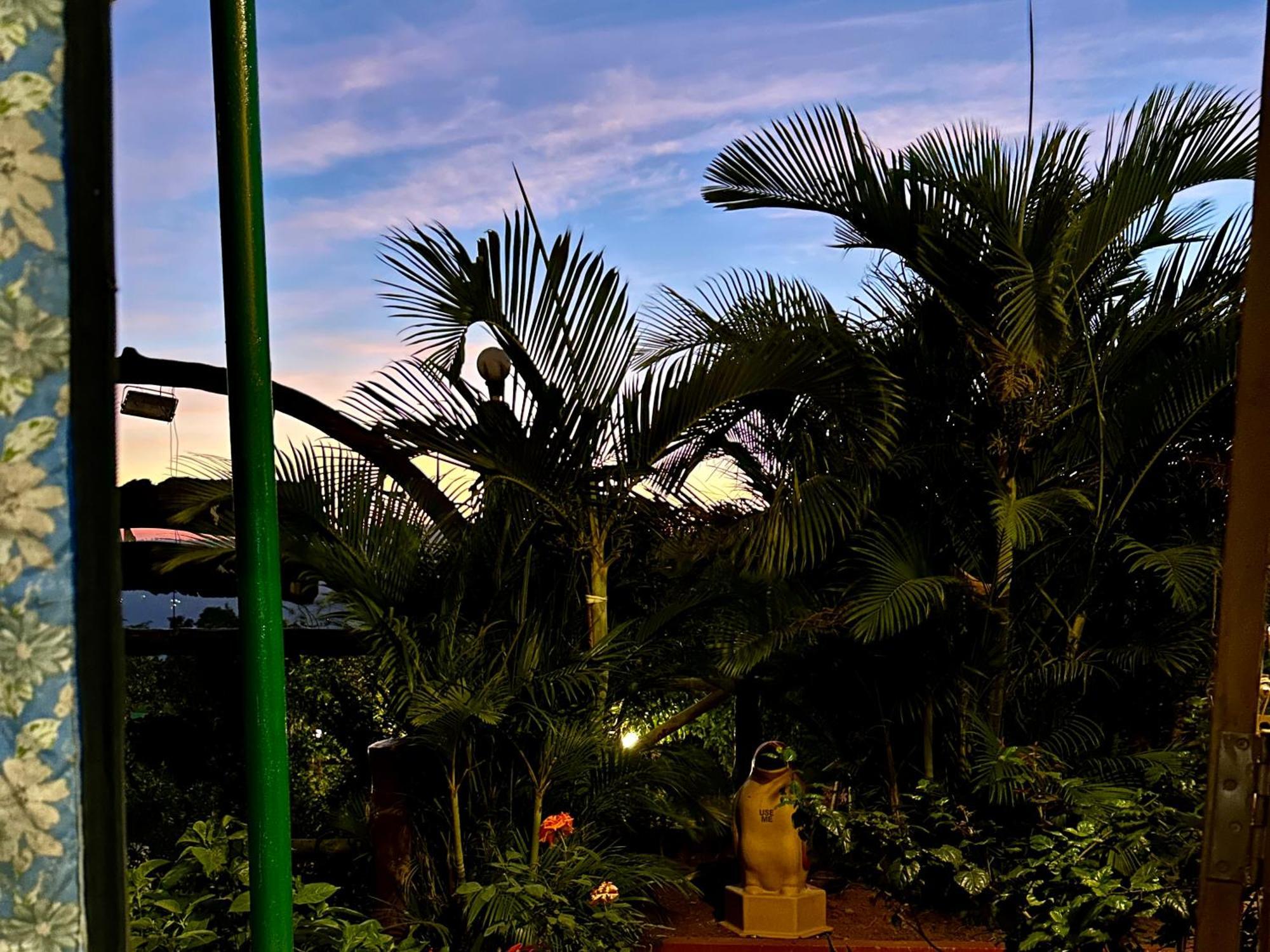 Hollywood Palace Resort Panchgani Exterior photo